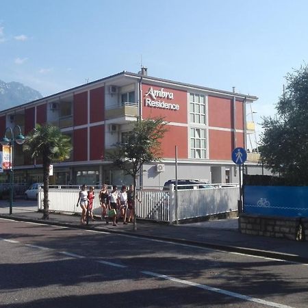 Residence Ambra Riva del Garda Buitenkant foto