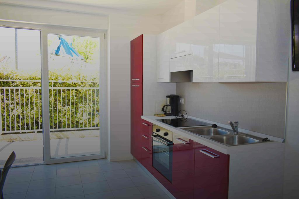 Residence Ambra Riva del Garda Buitenkant foto