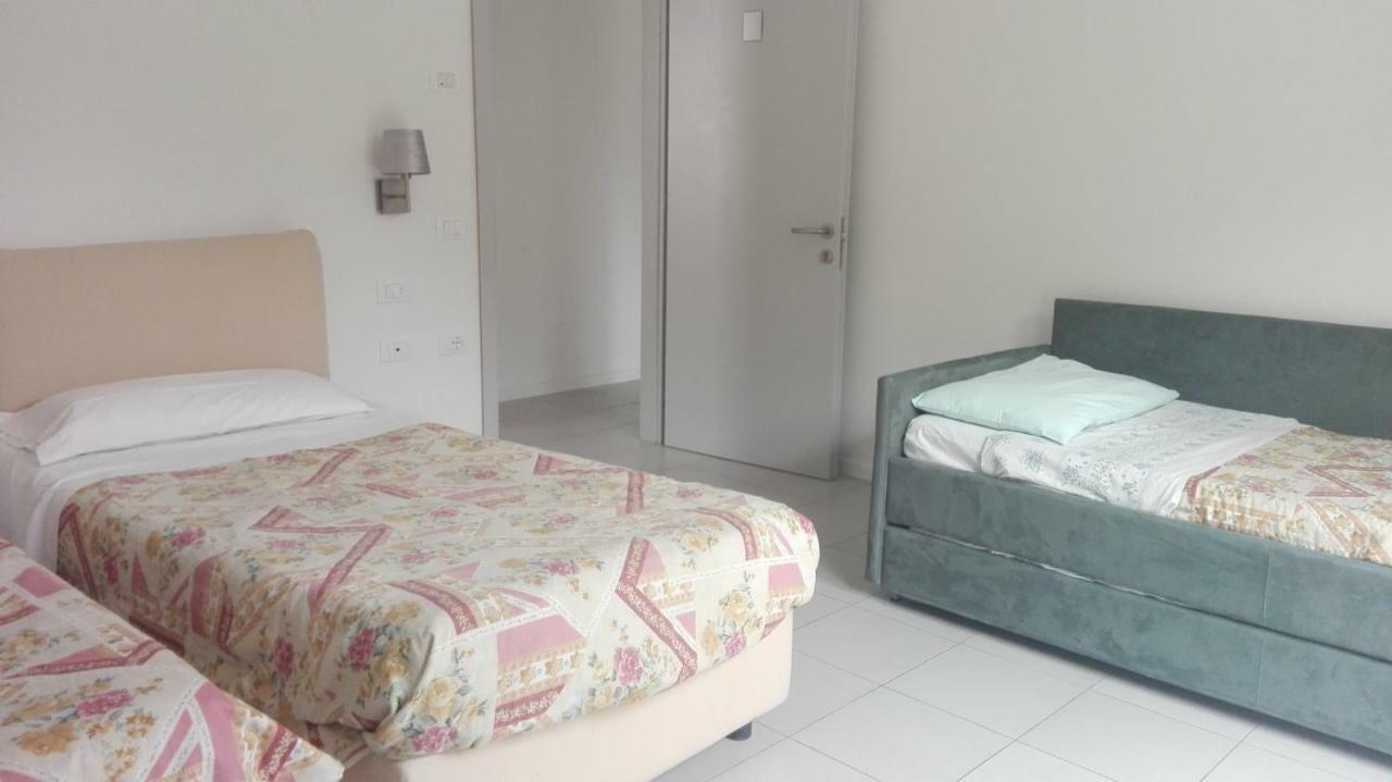 Residence Ambra Riva del Garda Buitenkant foto